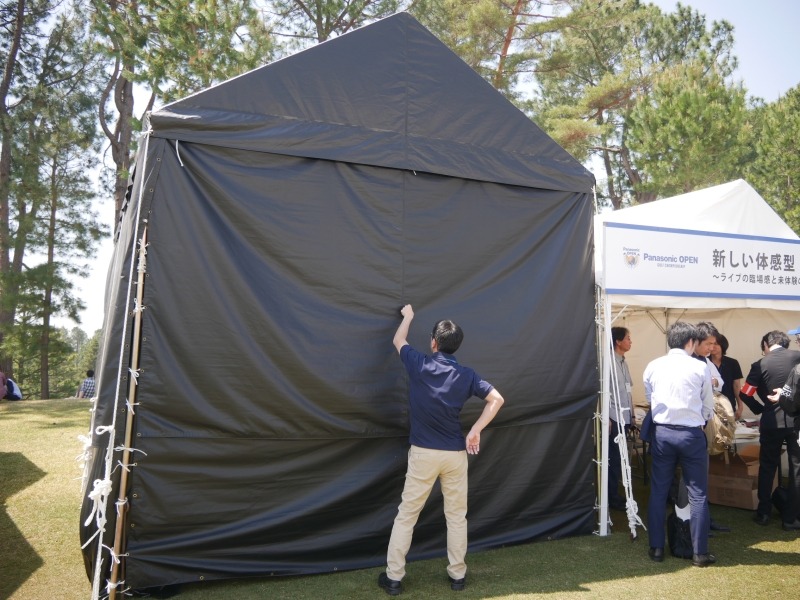 ギャラリープラザに設置したドーム型シアター