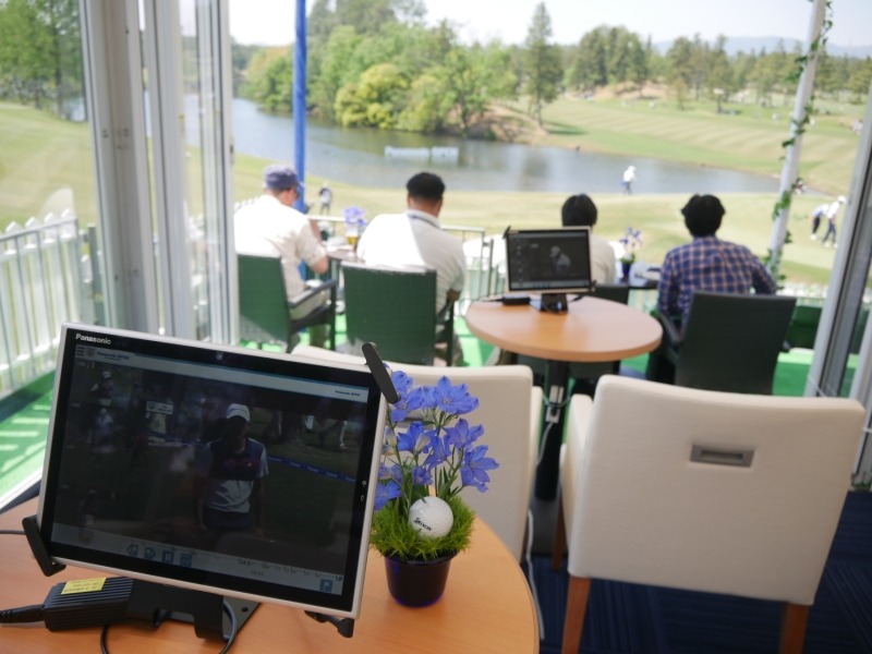 ホスピテント内に20台のレッツノートCF-XZが設置された