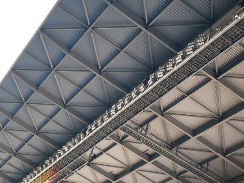 スタジアムではパナソニックによる全面LED投光器を採用