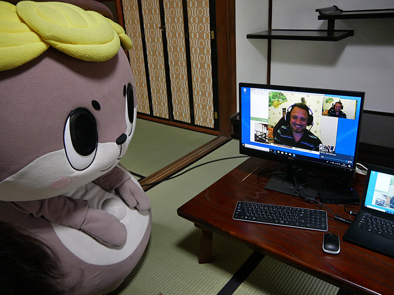 会話にはしんじょう君も参加した