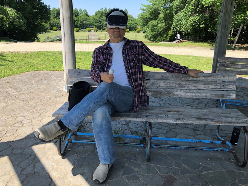 WorldSenseによるモーショントラッキングは屋外でも動作するので、体験する場所を選ばない