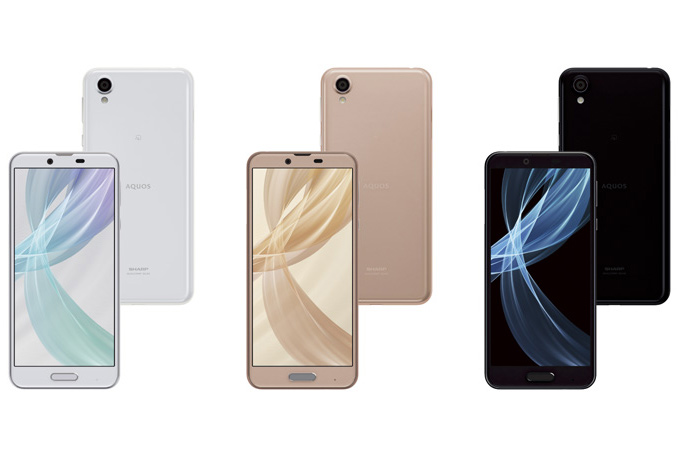 本体色はホワイト/ベージュ/ブラック