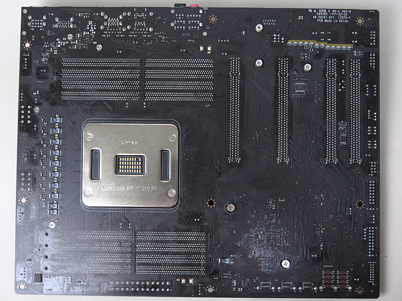 本体背面の配線パターン