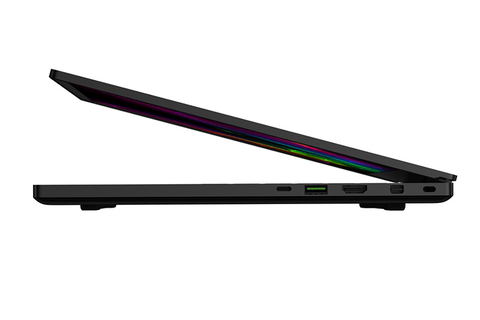 Razer、世界最小の15.6型ゲーミングノート「Razer Blade」 ～6コアCPU 