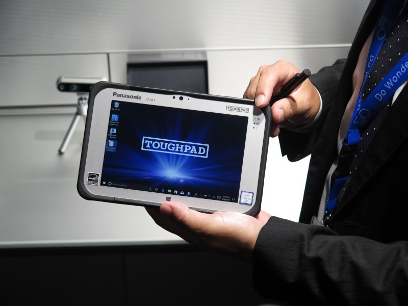 パナソニックのRealSense搭載タブレット