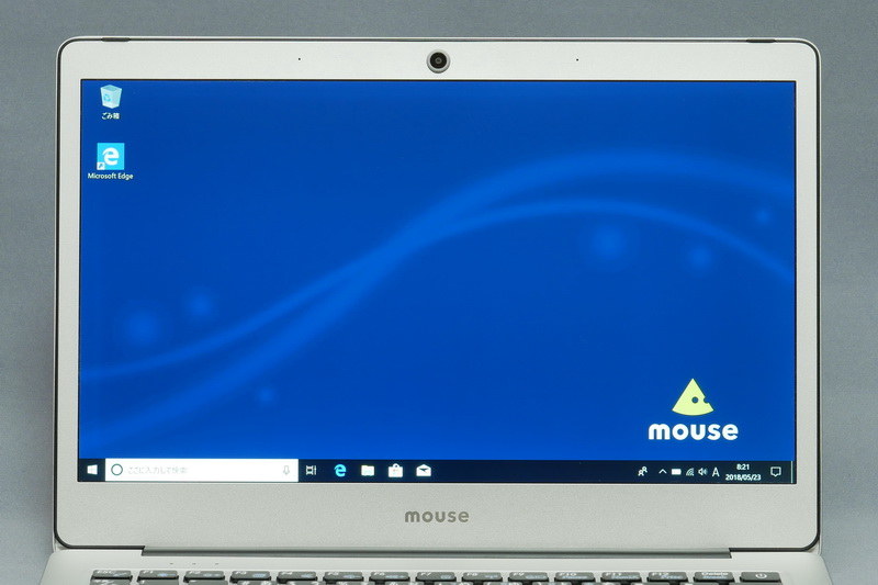 1,920×1,080ドット表示対応の11.6型液晶を搭載。この価格帯でフルHD液晶搭載はうれしい