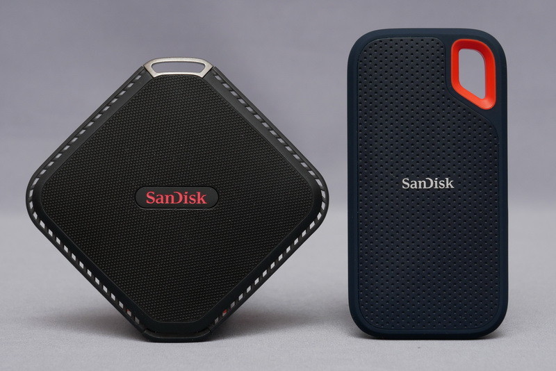 左が従来モデルのエクストリーム500 ポータブルSSD。新モデルは形が変わり、アクセス速度が高速化され、耐衝撃性も向上している
