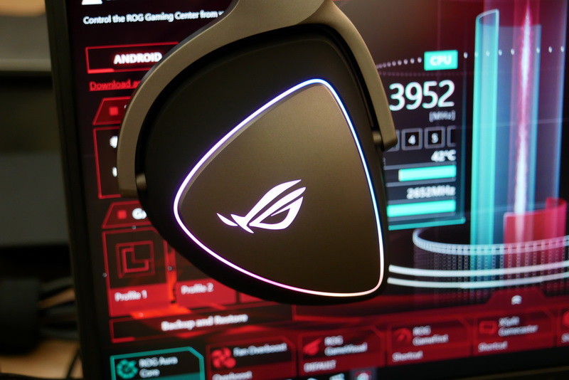 ROGロゴやハウジング周囲にはAura Sync対応のRGBイルミネーション機能を搭載