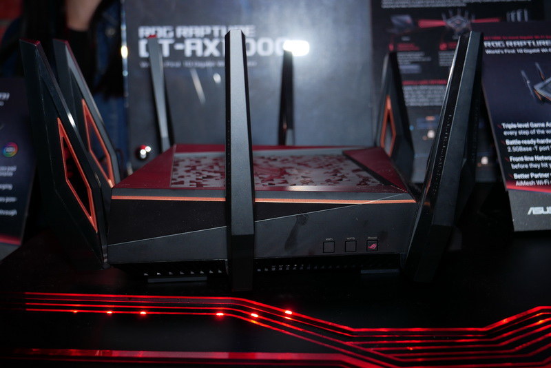 IEEE 802.11ax準拠のトライバンド無線LANルーター「ROG Rapture GT-AX11000」
