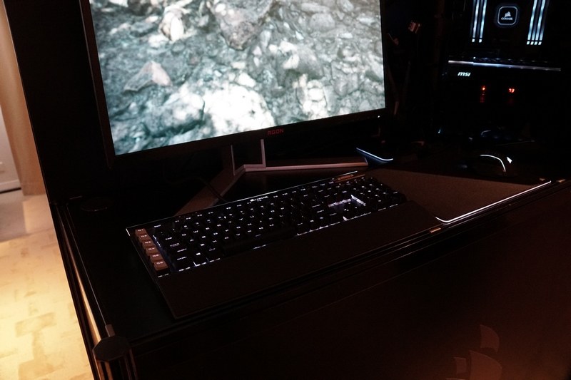 溺れるとすべてが白くなる