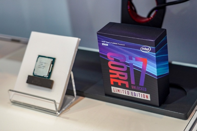 Core i7-8086K、8086プロセッサ、Core i7-8086Kのパッケージ