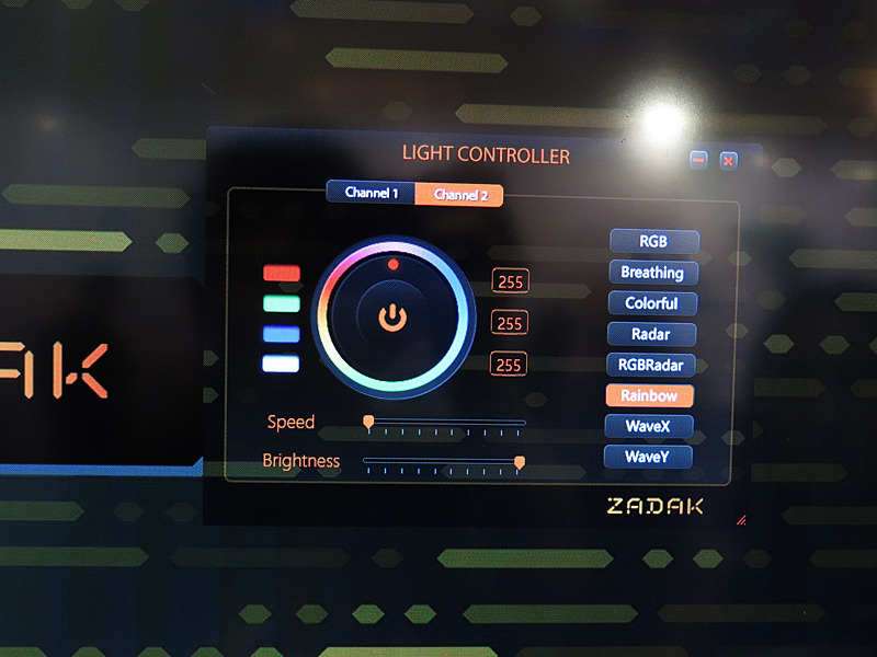 RGB LEDはソフトウェアから変更可能