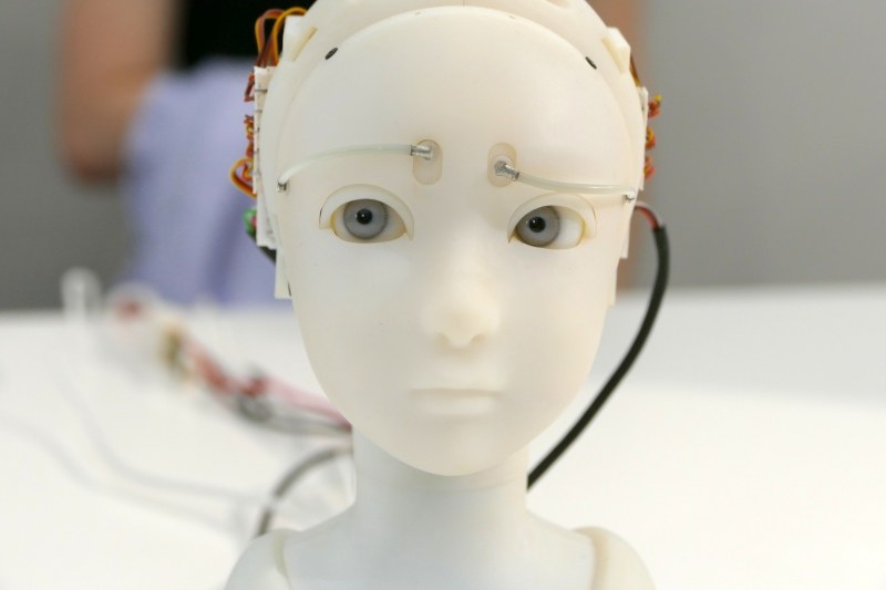 「SEER」のさまざまな表情