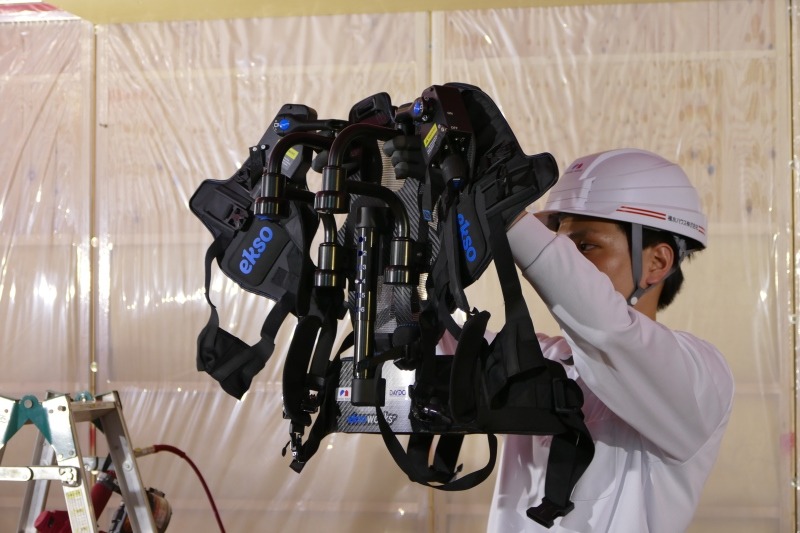 Ekso Bionics社「Ekso Vest」を活用