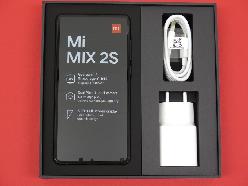 メッセージめくると本体や付属品が出てくる