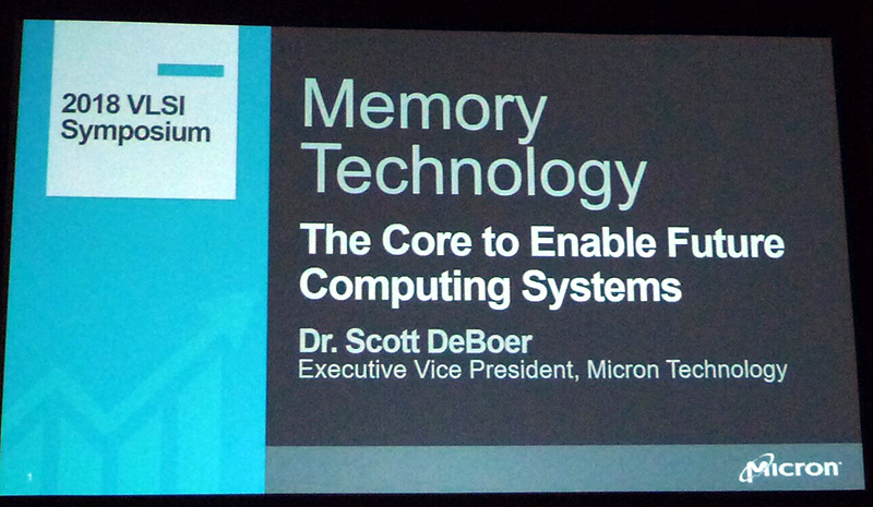 Micron TechnologyのScott DeBoer氏によるプレナリ講演のタイトル(講演そのものは撮影と録音が禁止されている)