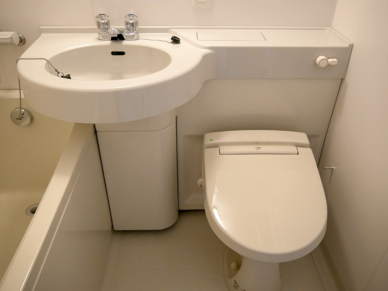 一般の部屋にはユニットバスが導入されている