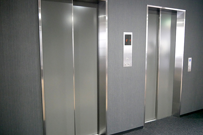 エレベータは2基用意されている