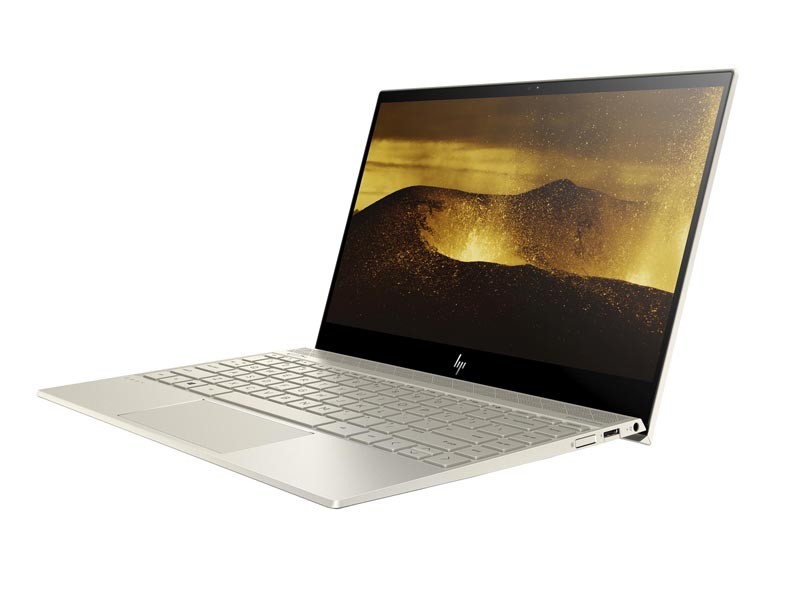 HP ENVY 13(実際の製品は日本語キーボード搭載)