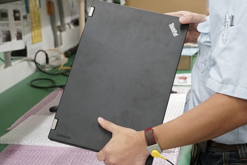 修理が終わったものも、傷などがついてないか再度確認