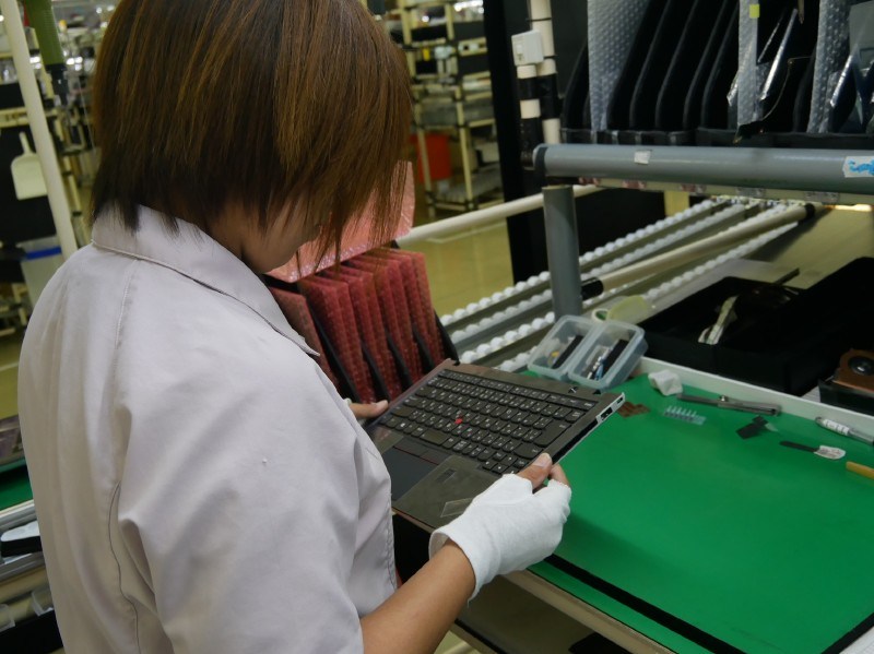 キーボード部をラインに投入