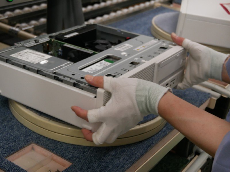 カバーを取り付ける