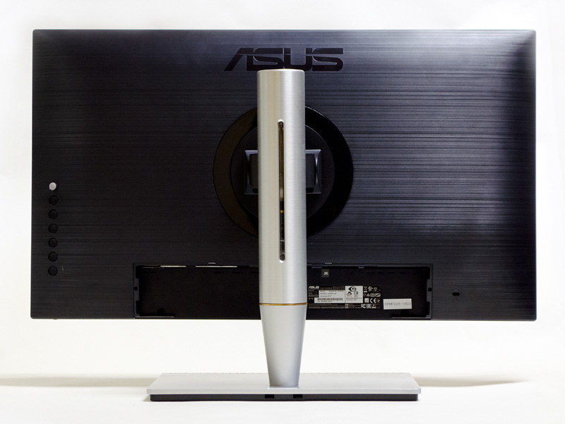 背面左側に操作用ボタンを配置