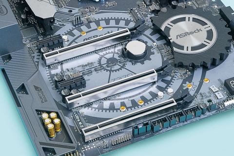 マザーボードに派手さは不要！シンプルに機能、性能を追求したい自作派