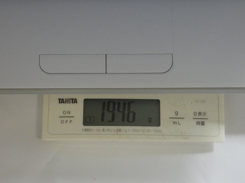 試用機の重量は実測で1,946gであった