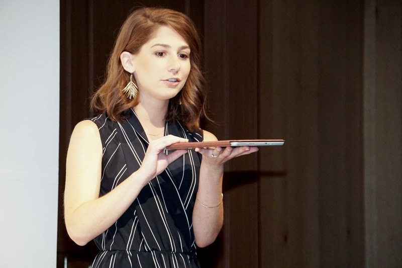 本体のみの薄さは8.3mm