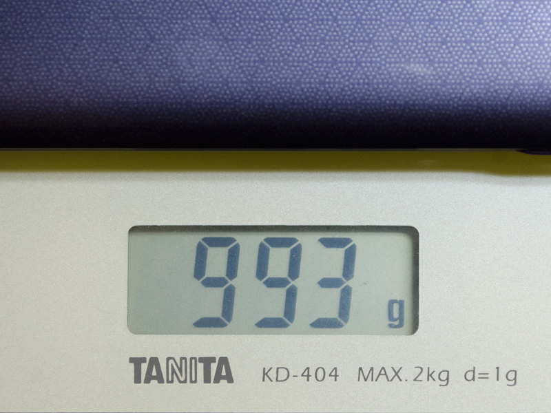 重量(本体)は実測で993gと1kgを切る