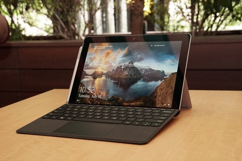 「Surface Go」