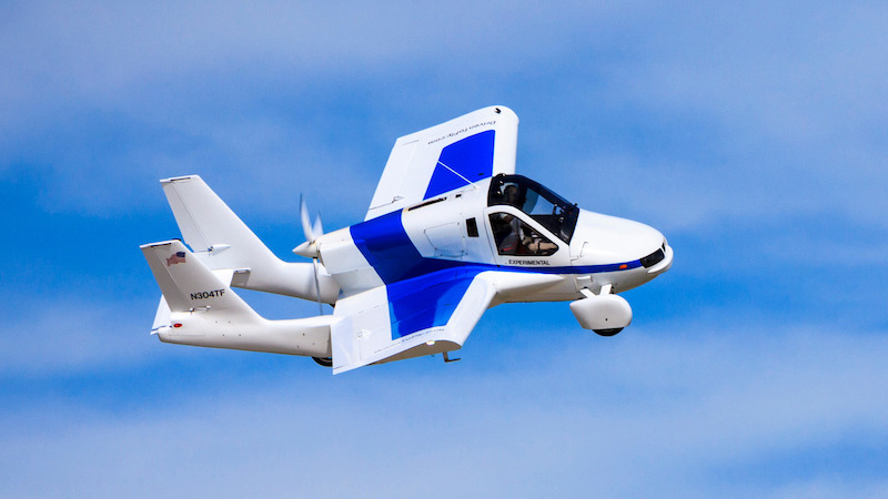 プロペラを後方にもつ