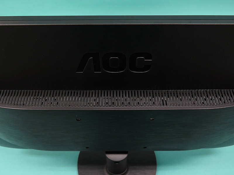 背面上部の排気口