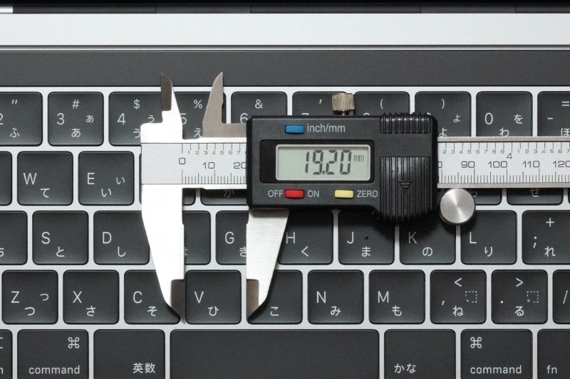 キーピッチは実測19mm前後