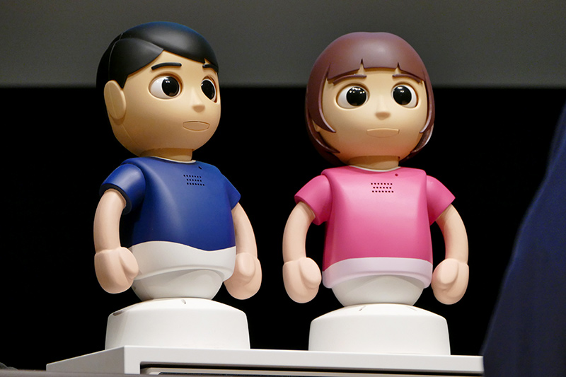 NTT docomoと共同実験中の「CommU」。