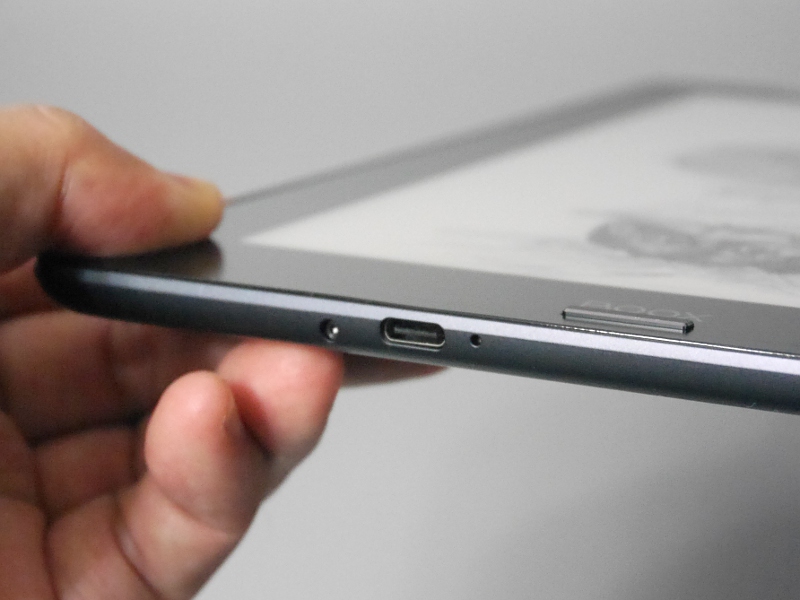 端子にはUSB Type-Cポートを採用する