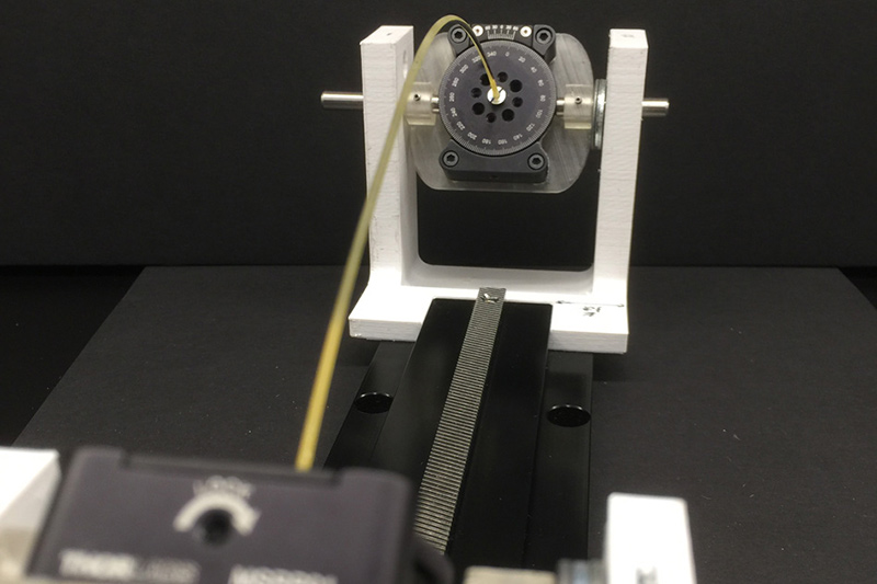 スパゲッティを曲げるための専用デバイス