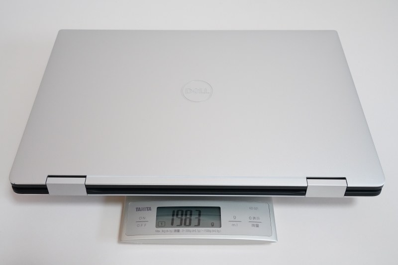 本体の実測重量は約1,983g