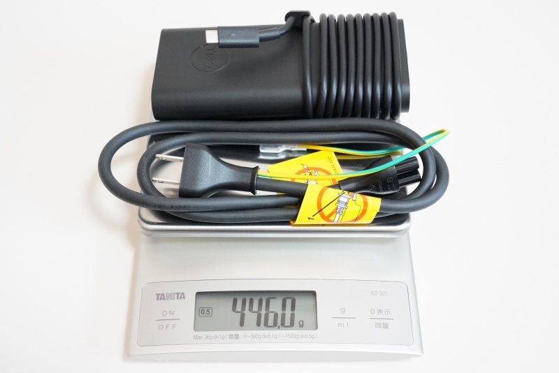 130W ACアダプタと電源ケーブルの合計実測重量は約446g