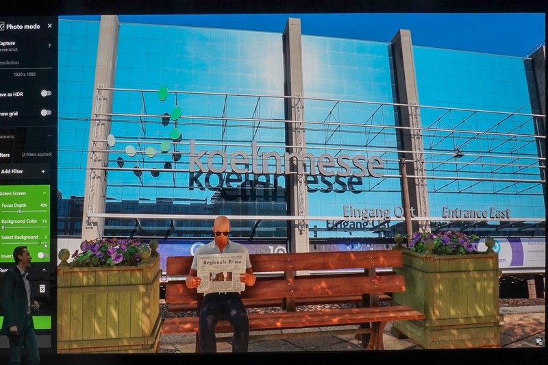 ANSELフィルターの利用例、背景をグリーンスクリーンに変更して、クロマキー合成などもできる