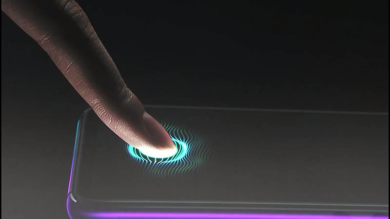 ディスプレイ底面に指紋センサーを内蔵