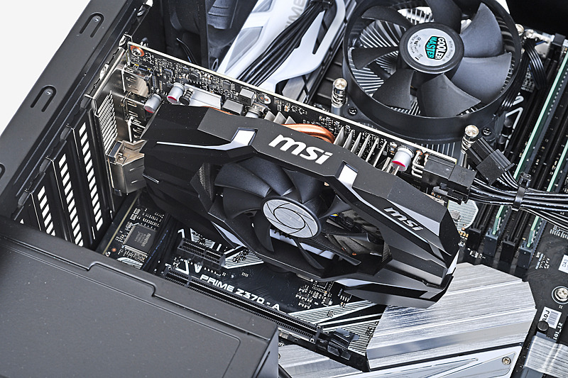 ビデオカードはMSI製のGeForce GTX 1060カードが組み込まれていた。フルHD解像度なら大抵のゲームは快適に楽しめるだろう