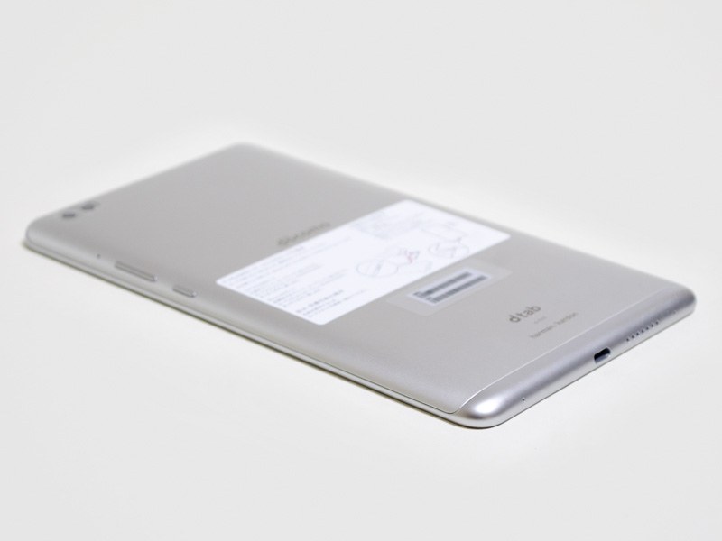 右側面/下側面。下側面にスピーカーとType-C。右側面に音量±ボタンと電源ボタン