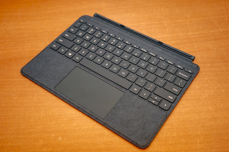 Surface Goのキーボード(英語版、Surface Go Signatureタイプキーボード)