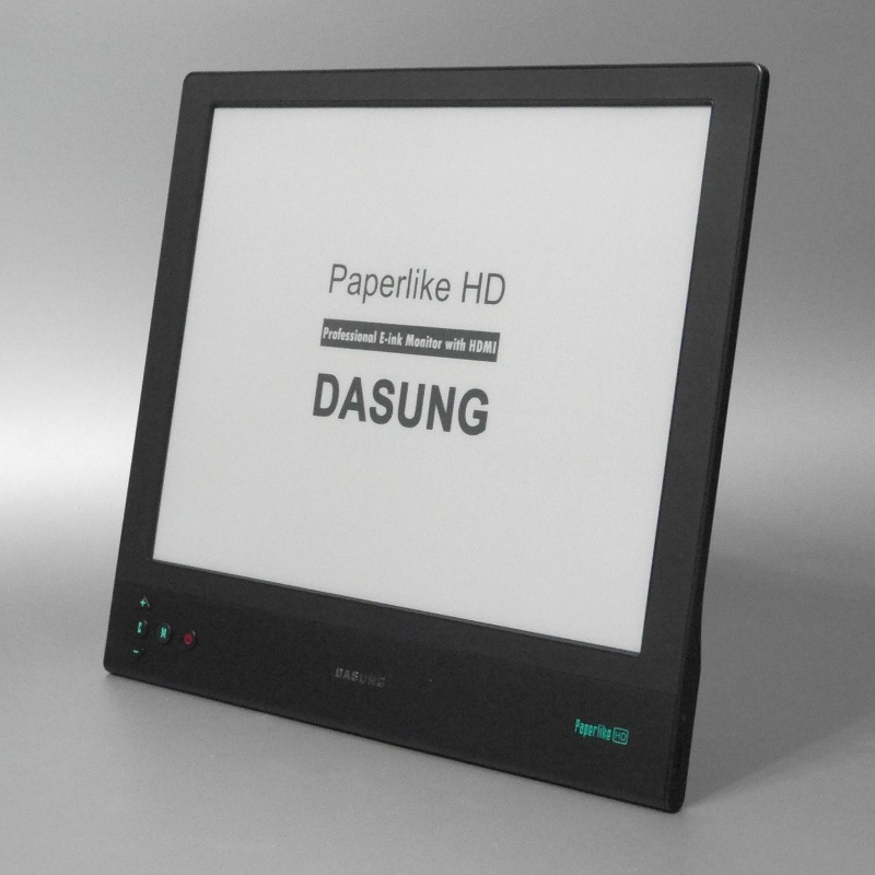 本体外観。このサイズの製品でアスペクト比4:3というのはめずらしい。本体は71mmと、スマートフォン並の薄さ