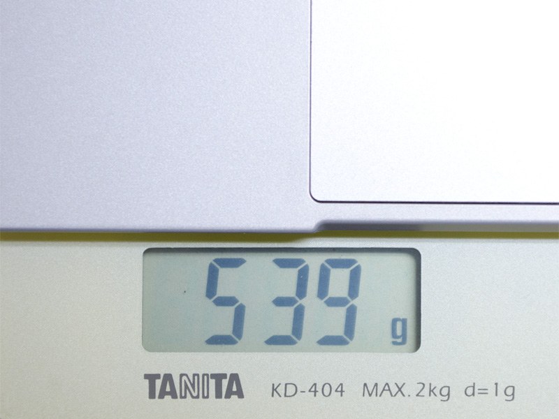 重量(キーボードドック)は実測で539g