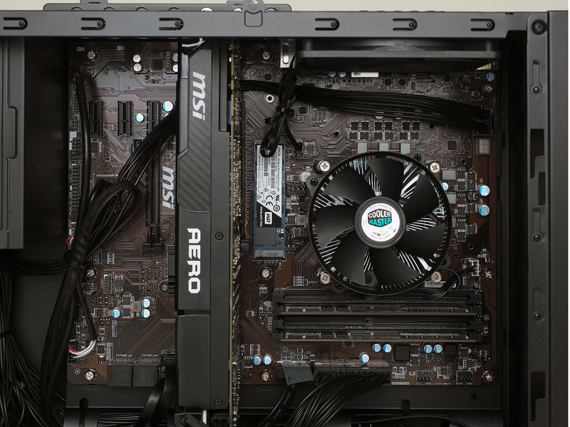 評価機のマザーボードはMSI製のIntel Z370チップセット搭載モデル。VRMヒートシンクなしで定格運用向け