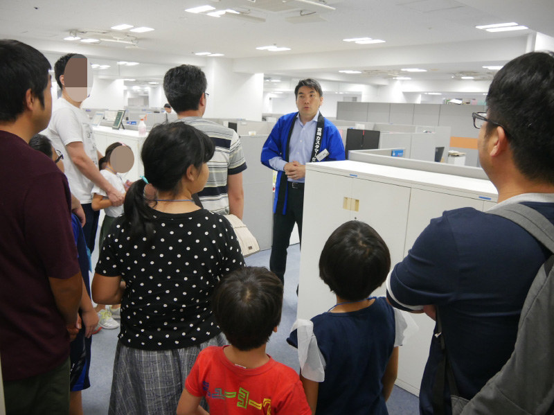 オフィスツアーでは、石口センター長が直接説明を行った