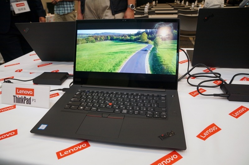 見た目はThinkPad X1 Extremeと同じ